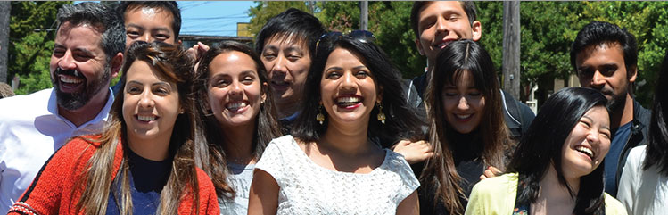 High School students from different nationalities working together
